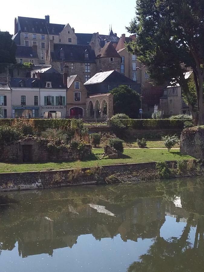 Apartment Petite Maison Romantique Au Calme, Coeur Historique Plantagenet, Vue Le Mans