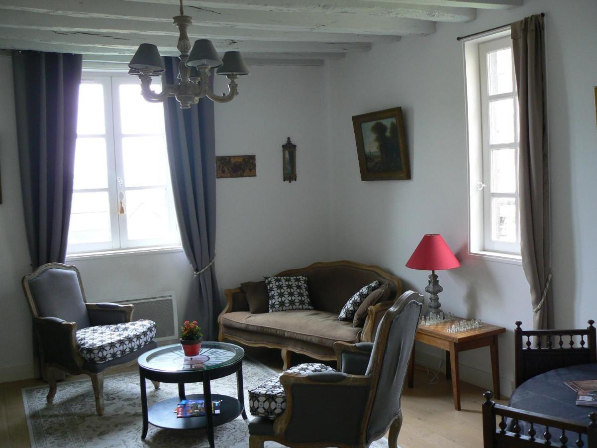 Apartment Petite Maison Romantique Au Calme, Coeur Historique Plantagenet, Vue Le Mans